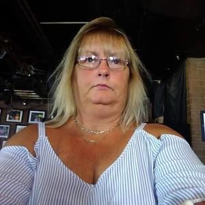 Meet your Posher, Pamela